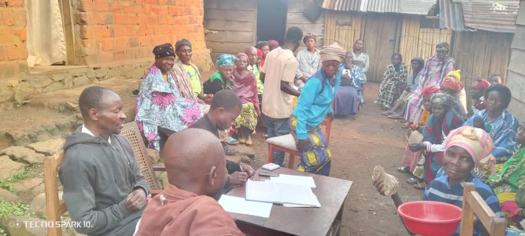 Sensibilisation aux membres de l’Association Villageoises d’Epargne et de Credit( AVEC ) Psychocenter à Wamulinde