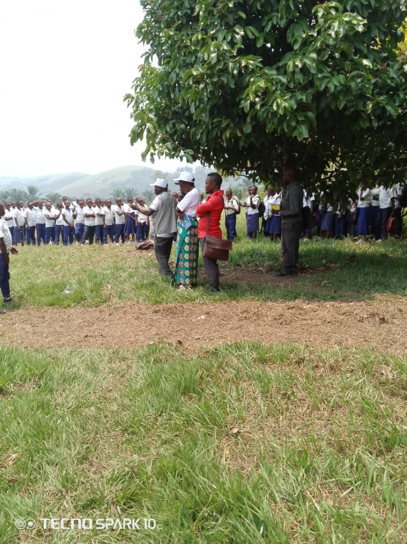Sensibilisation des élèves à l’institut de Kalama Lwindi